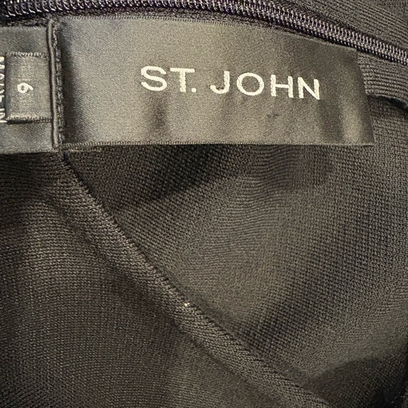 St. John Black Santana Knit Sheath Dress – Timeless Minimalism – Size 6 A4 - Picture 3 of 4